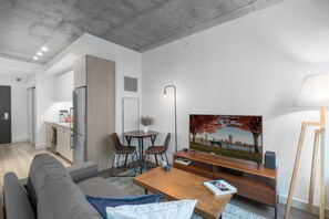 Televisión, estéreo