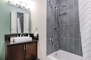 Haartrockner, Handtücher