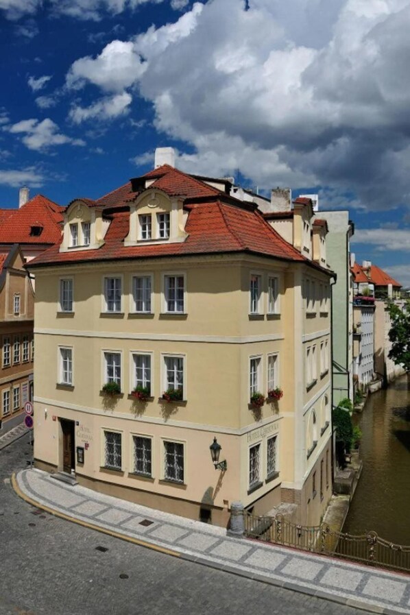Exterior - Certovka Hotel (Prague)
