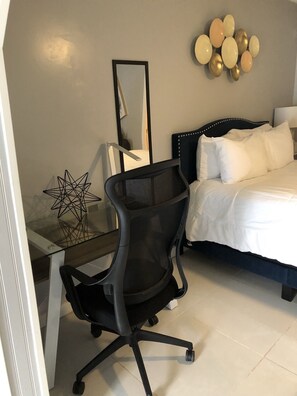 1 bedroom, in-room safe, desk, iron/ironing board