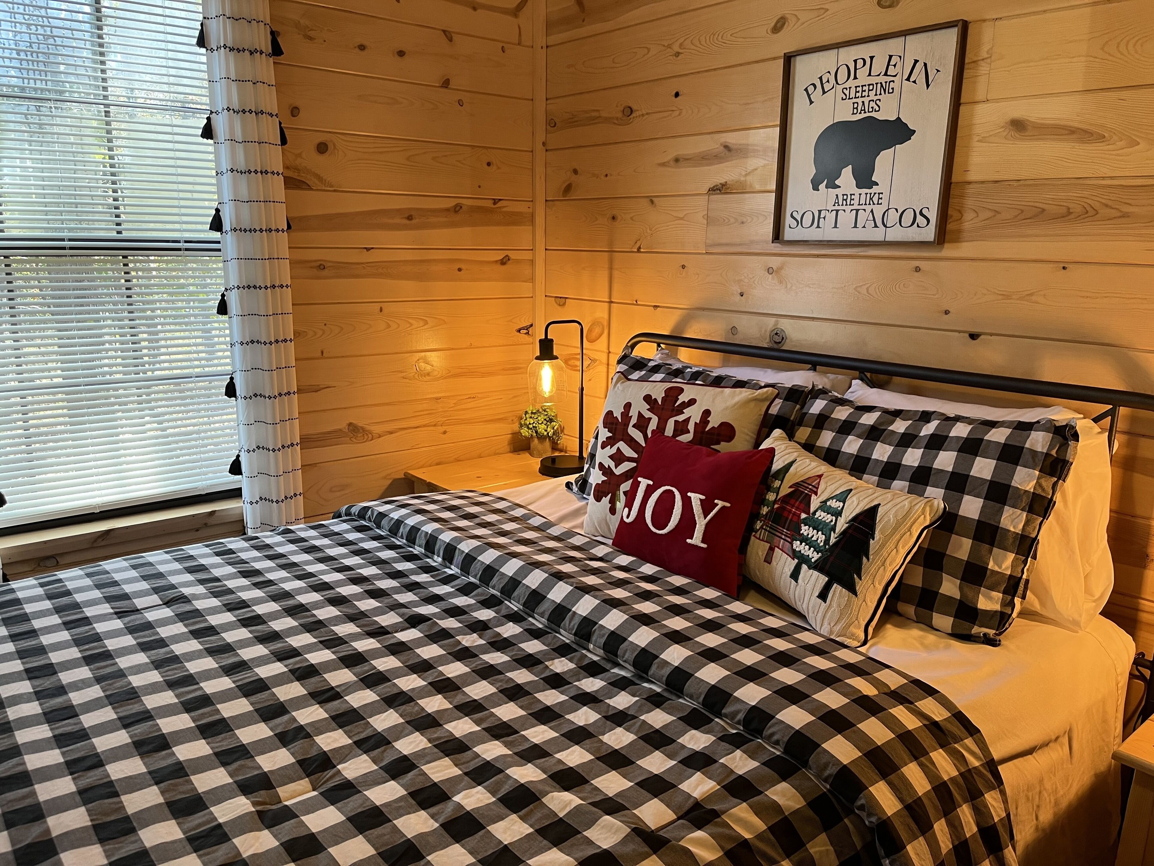 2 Schlafzimmer, Bügeleisen/Bügelbrett, Reisekinderbett, kostenloses WLAN