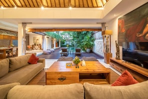 Villa, 3 Bedrooms, Smoking, Private Pool | Living area