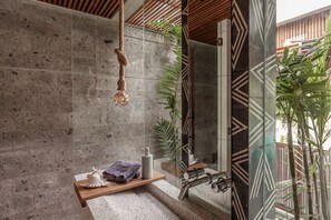Shower - Batukaru Private Pool Suite 1 (Canggu)