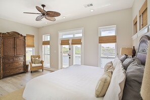 3 bedrooms, Internet, bed sheets - Destin2bHere - Heated Saltwater Pool, Lakefront, Short Walk to Private Beach! (Destin)