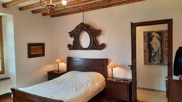 5 chambres, bureau, fer et planche Ă repasser, Wi-Fi gratuit