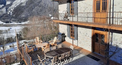 Large character house with breathtaking views over the Aure valley