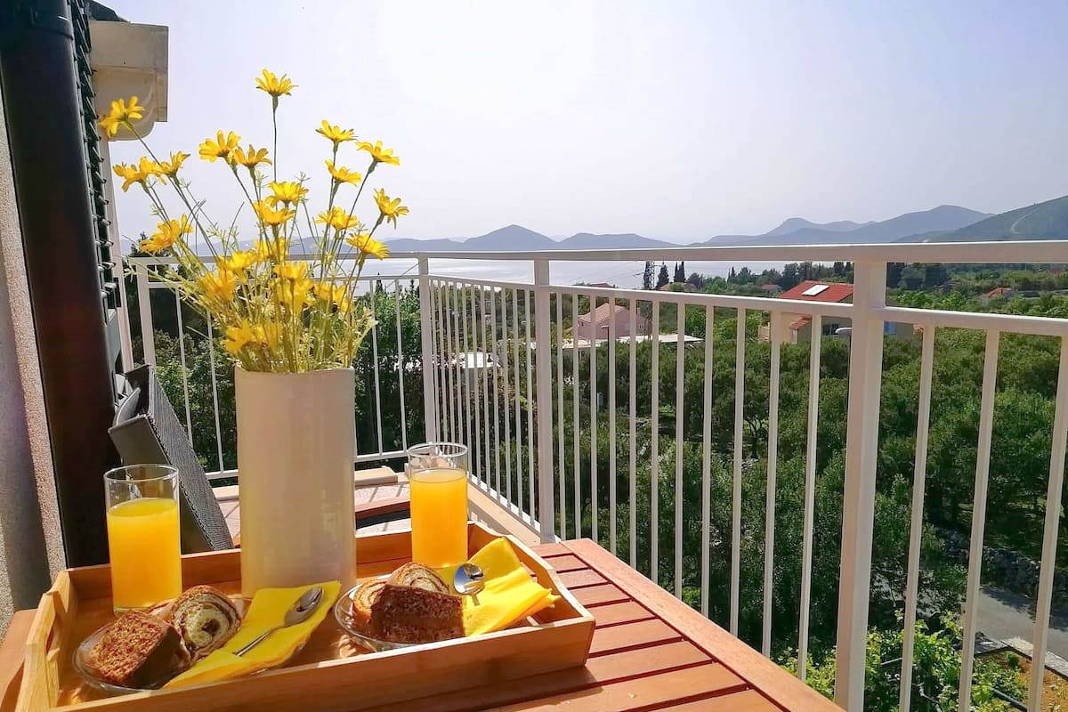 Leilighet (Two Bedroom Apartment with Balcony an) | Balkong
