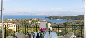 Villa Federica by Rodostamo Collection