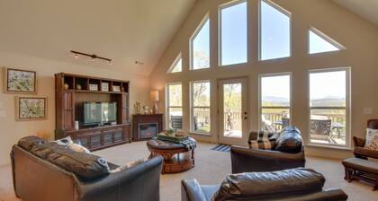 Mtn Views, Game Room, Hot Tub! Lakemont Retreat