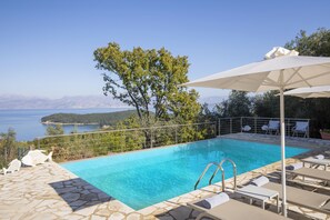 Pool - Villa Pietra Gialla by Rodostamo Collection (Corfu)