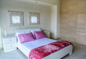 Luxury Villa | 3 bedrooms, free WiFi