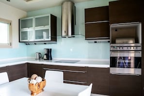 Luxury Villa | Private kitchen | Full-size fridge, oven, dishwasher, coffee/tea maker - Green Luxury Villa Near The Sea (Agios Nikolaos)