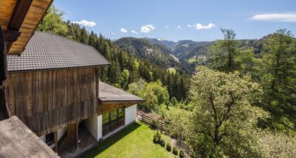 Apartment “Thymian - Thalerhof” with Mountain View, Wi-Fi, Balcony & Garden