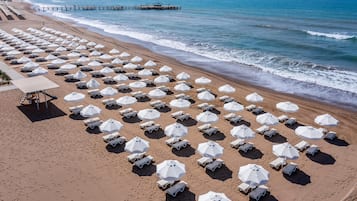 Playa privada en los alrededores, traslado desde/hacia la playa gratis
