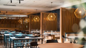 3 restaurants, breakfast, lunch served; local and international cuisine