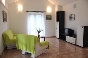 Appartamento (Two Bedroom Apartment with Terrace) | Soggiorno