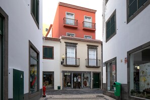 Esterni