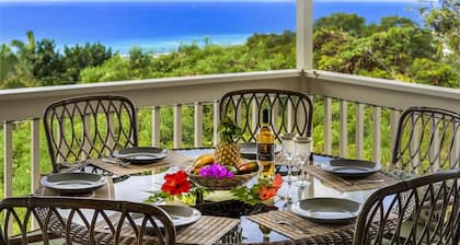 "Kona Sunset House" on Walua: Breathtaking Ocean Views with Incredible Pool!