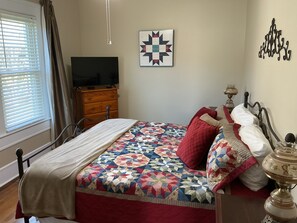 2 dormitorios, tabla de planchar con plancha, wifi gratis y ropa de cama