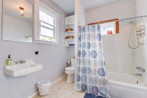 Suihku, hiustenkuivaaja