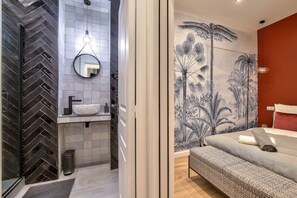 2 chambres, fer et planche à repasser, accès au Wi-Fi (inclus)