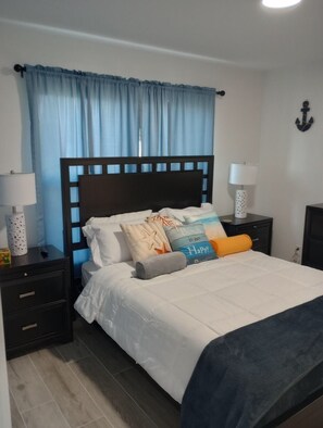 2 bedrooms, iron/ironing board, free WiFi, bed sheets