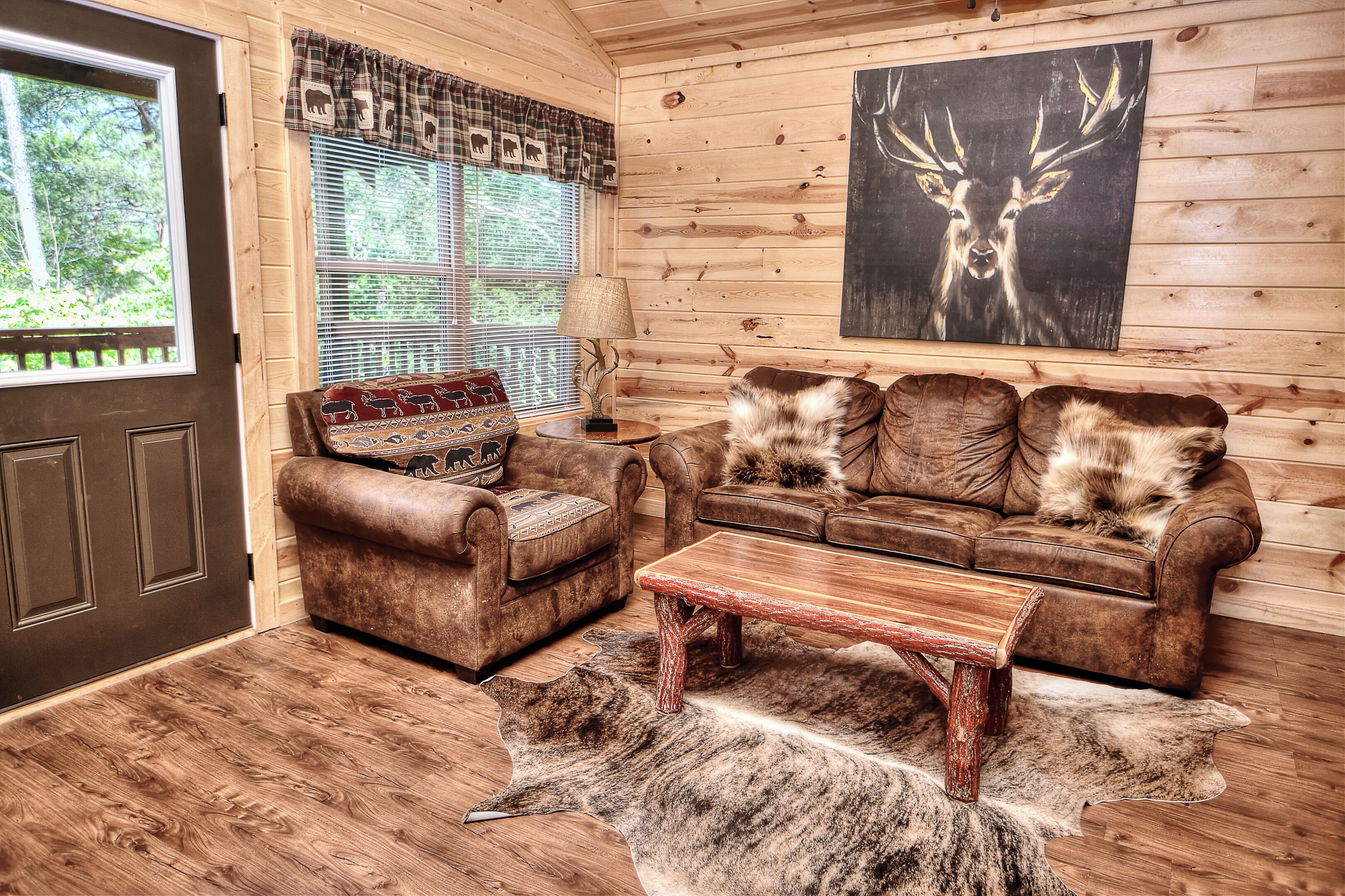 Smart-TV, Kamin, Videospiele, DVD-Player