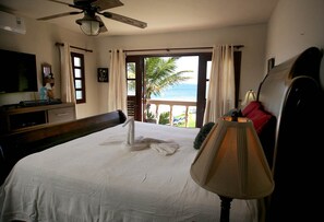 2 bedrooms, WiFi, bed sheets - Full beachfront 2-floor townhouse with great sea views, tennis, pool (Cabarete)