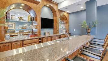 Bar (en la propiedad)