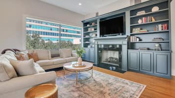 Televisión, libros y estéreo