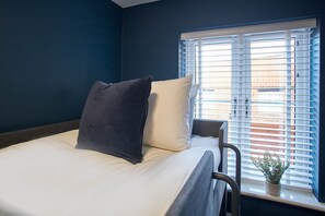 House | 3 bedrooms, bed sheets