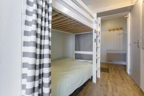 1 bedroom