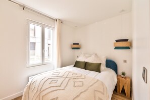 2 chambres, fer et planche à repasser, Wi-Fi gratuit, draps fournis