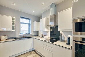 Private kitchen - Bellevue Apartment 2 (Redcar)
