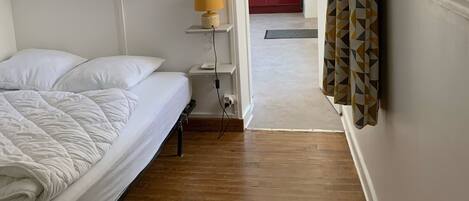 3 bedrooms, travel cot, free WiFi