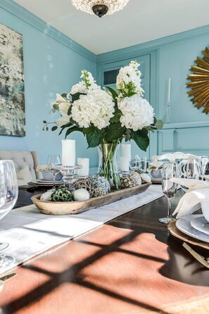 Dining - Brockett House - An Old Town Luxury Home! (Alexandria)