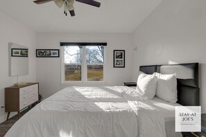 Bügeleisen/Bügelbrett, kostenloses WLAN, Bettwäsche