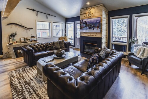 The Lynx Retreat - Slopeside Ski In/Out Home Near Glacier National Park