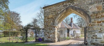 2 bedroom accommodation in Scrivelsby