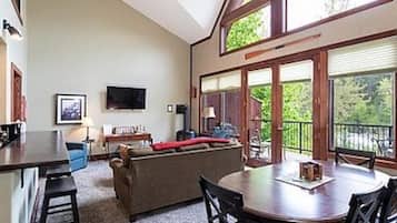 Télévision, cheminée