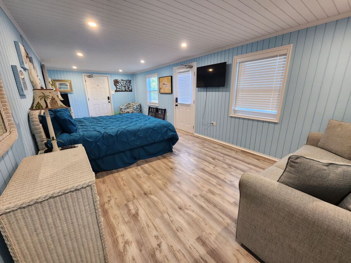 5 多间卧室、办公桌、熨斗/熨衣板、旅行婴儿床