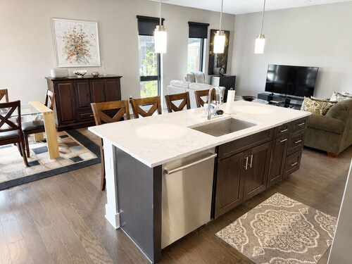 Shelley's Asheville Getaway | Luxury Downtown Asheville Condo | Walkable Location