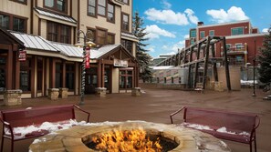 Property grounds - Marriott Summit Watch 2 BR, Full Resort Access, New Year's Week, 12/28/25-1/4/26 (Park City)