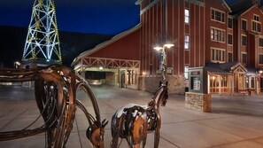 المنشأة من الخارج