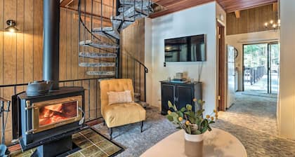 Pinecrest Retreat with Fireplace!