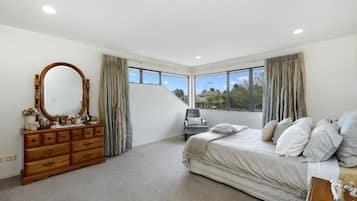 5 habitaciones, tabla de planchar con plancha y wifi gratis