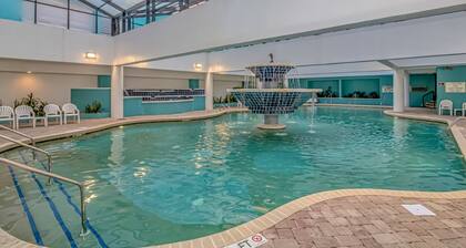 Ocean View Queen Suite Landmark Resort 1125