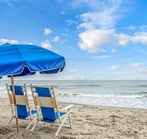 Beach nearby - Ocean View Queen Suite Landmark Resort 1125 (Myrtle Beach)