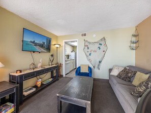 Smart TV - Oceanfront 1 bedroom Sand Dunes 2626 Sleeps 6 (Myrtle Beach)