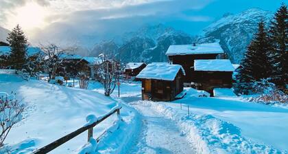 Lovely apartment for 4 people with WIFI, TV, patio and panoramic view